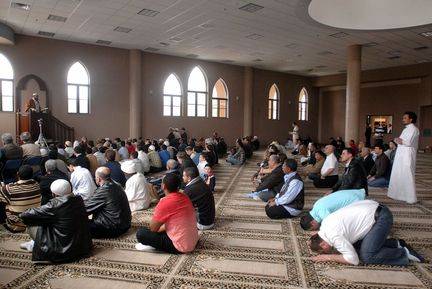 Masjid interior worship